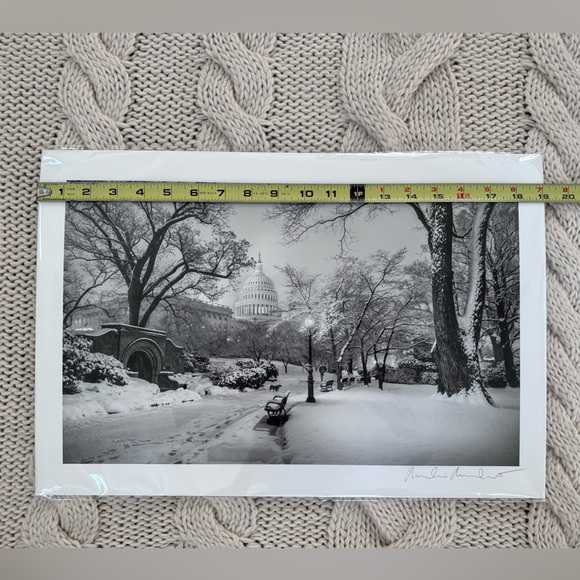 Washington DC Black and White Photograph. - Picture 4 of 4